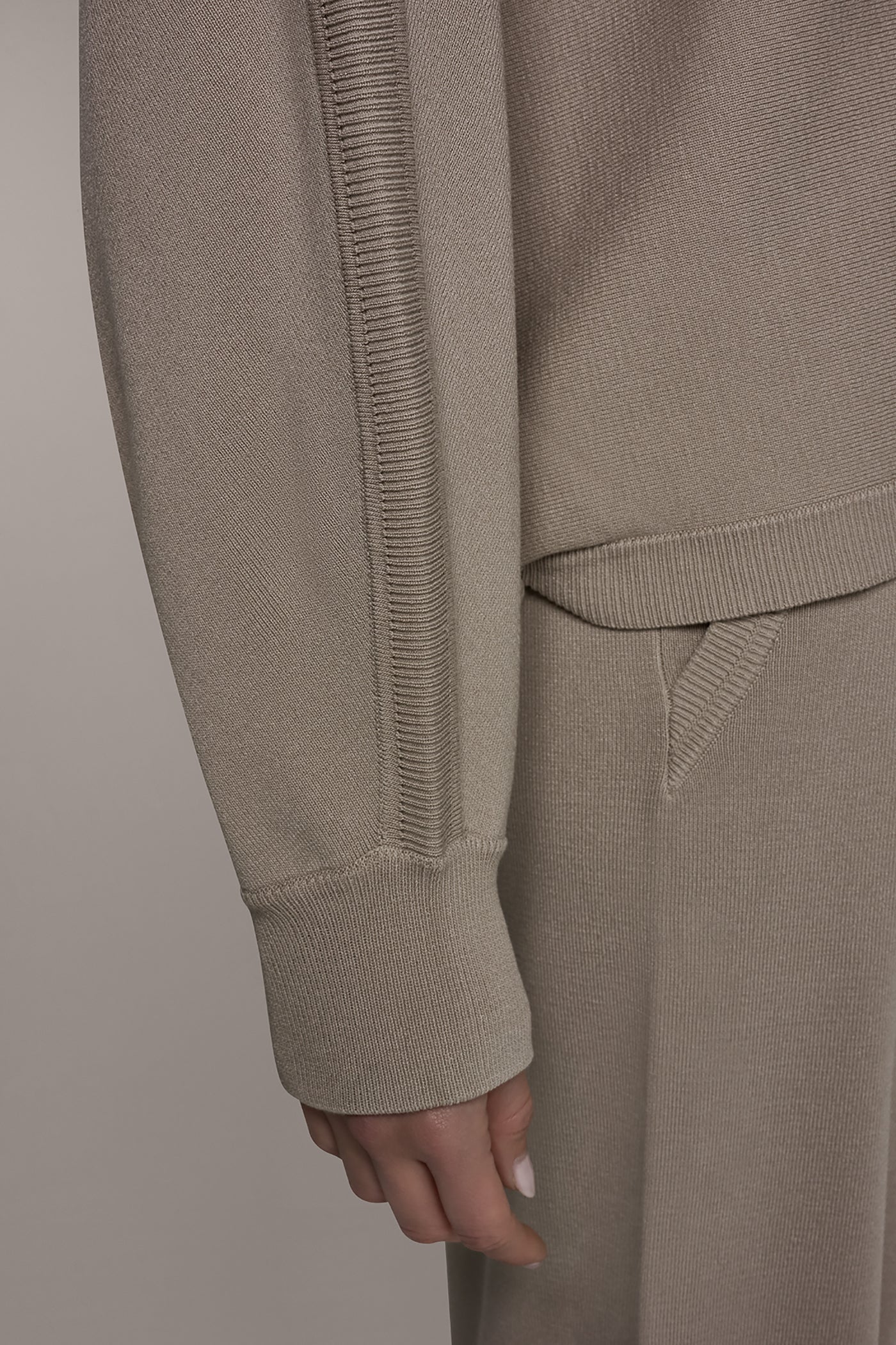 Sandstone LONG DOLMAN SLEEVE SWEATER Donna Karan