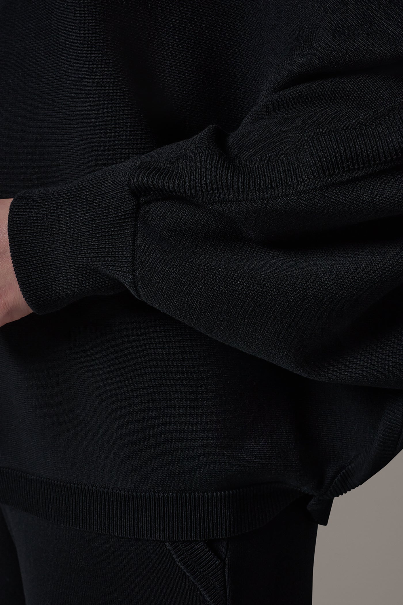 Black LONG DOLMAN SLEEVE SWEATER Donna Karan