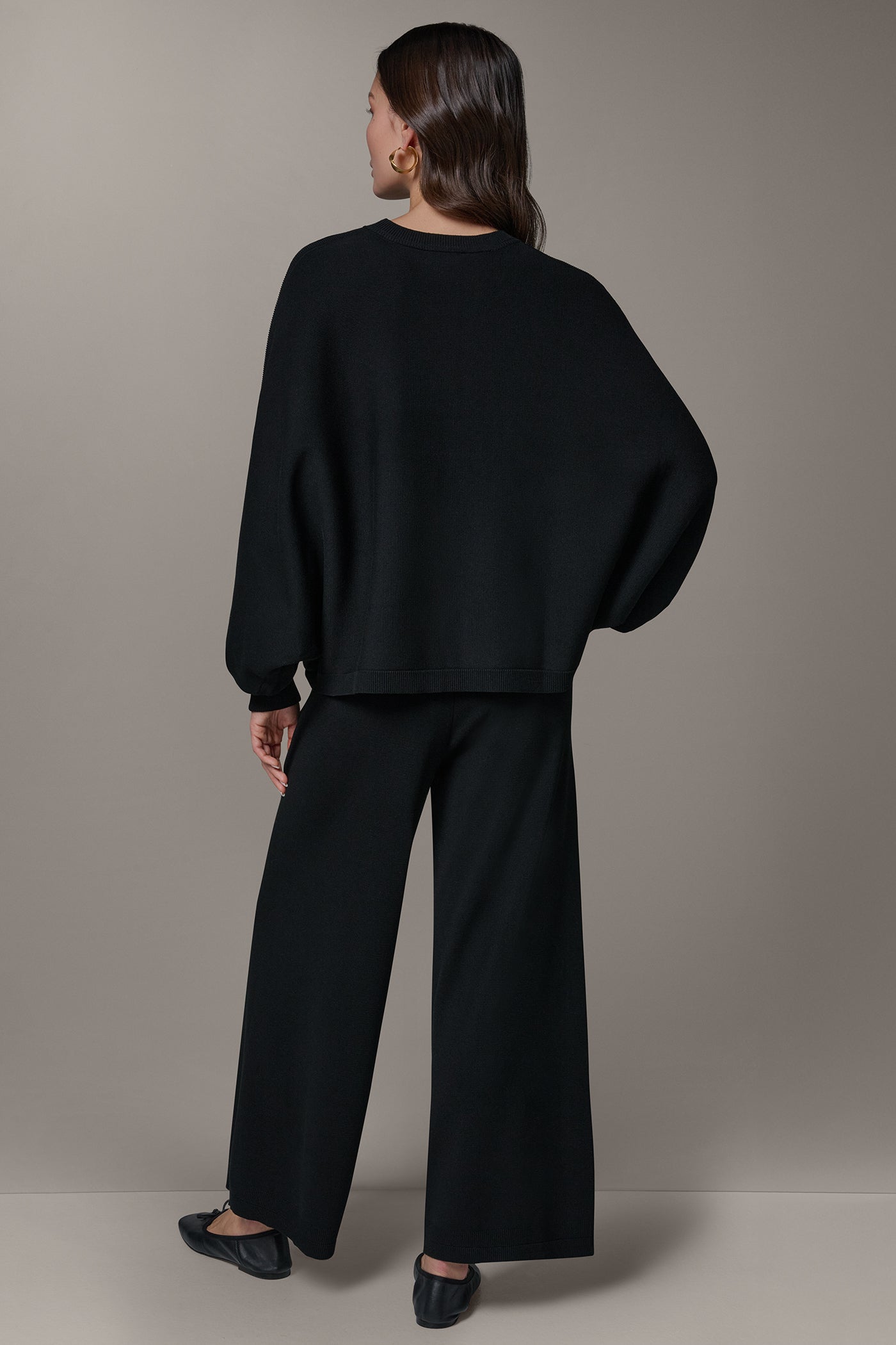 Black LONG DOLMAN SLEEVE SWEATER Donna Karan