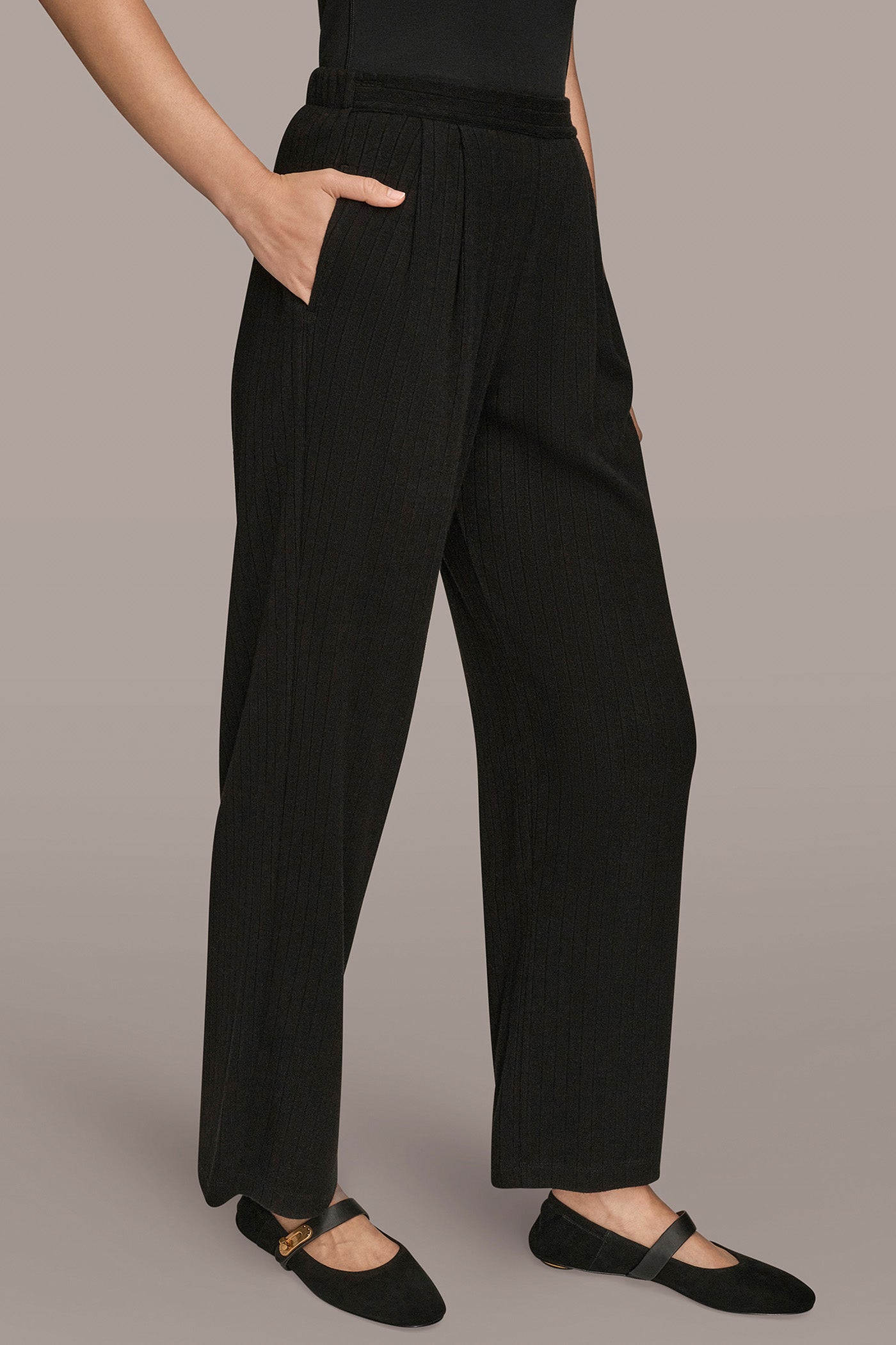 Black HIGH-RISE PLEATED PANT Donna Karan
