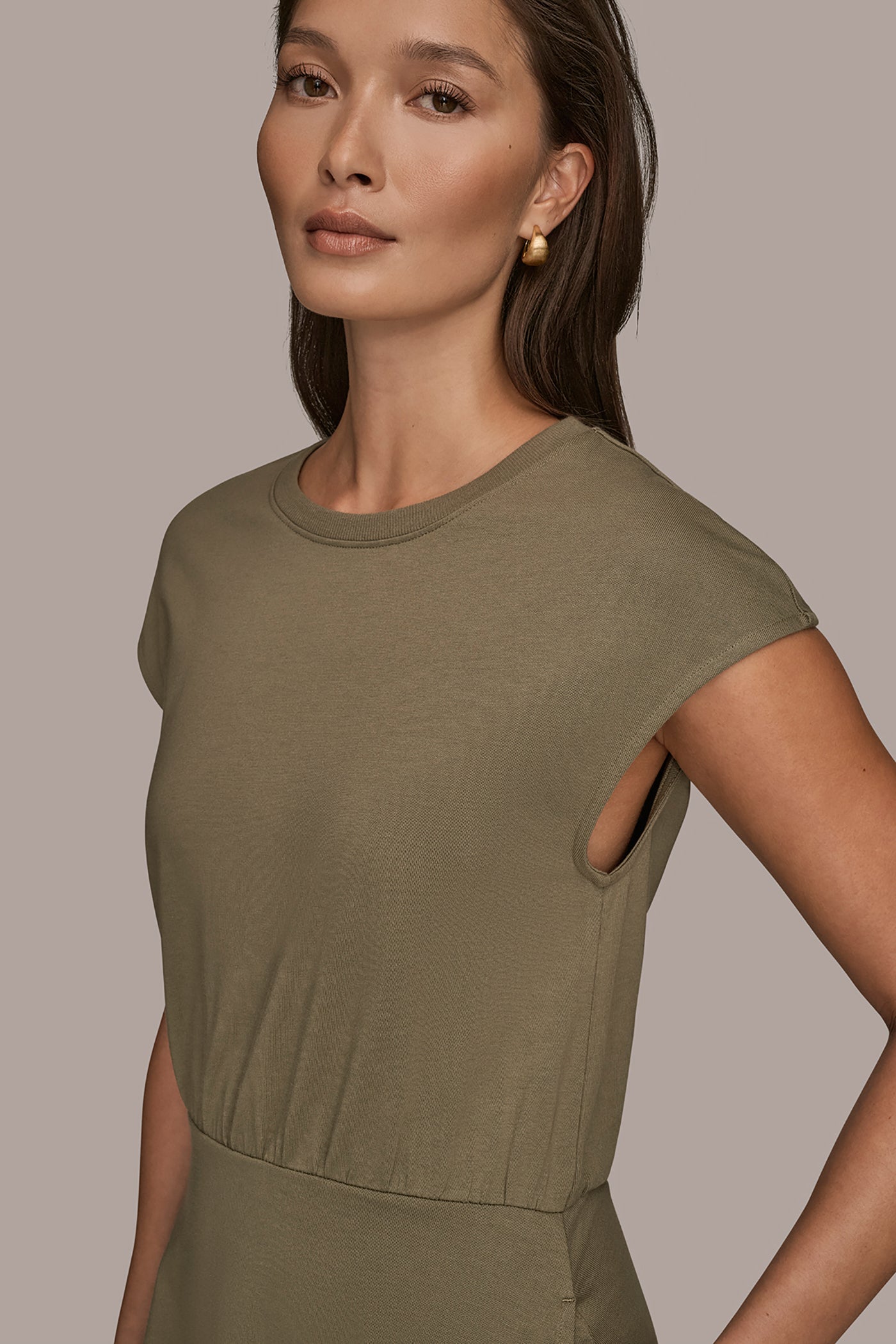 KHAKI GREEN CAP SLEEVE CREW NECK DRESS Donna Karan