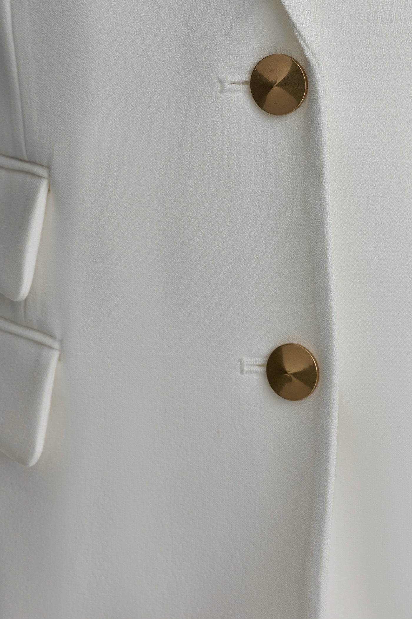 CREAM BUTTON VEST WITH POCKET DETAIL Donna Karan