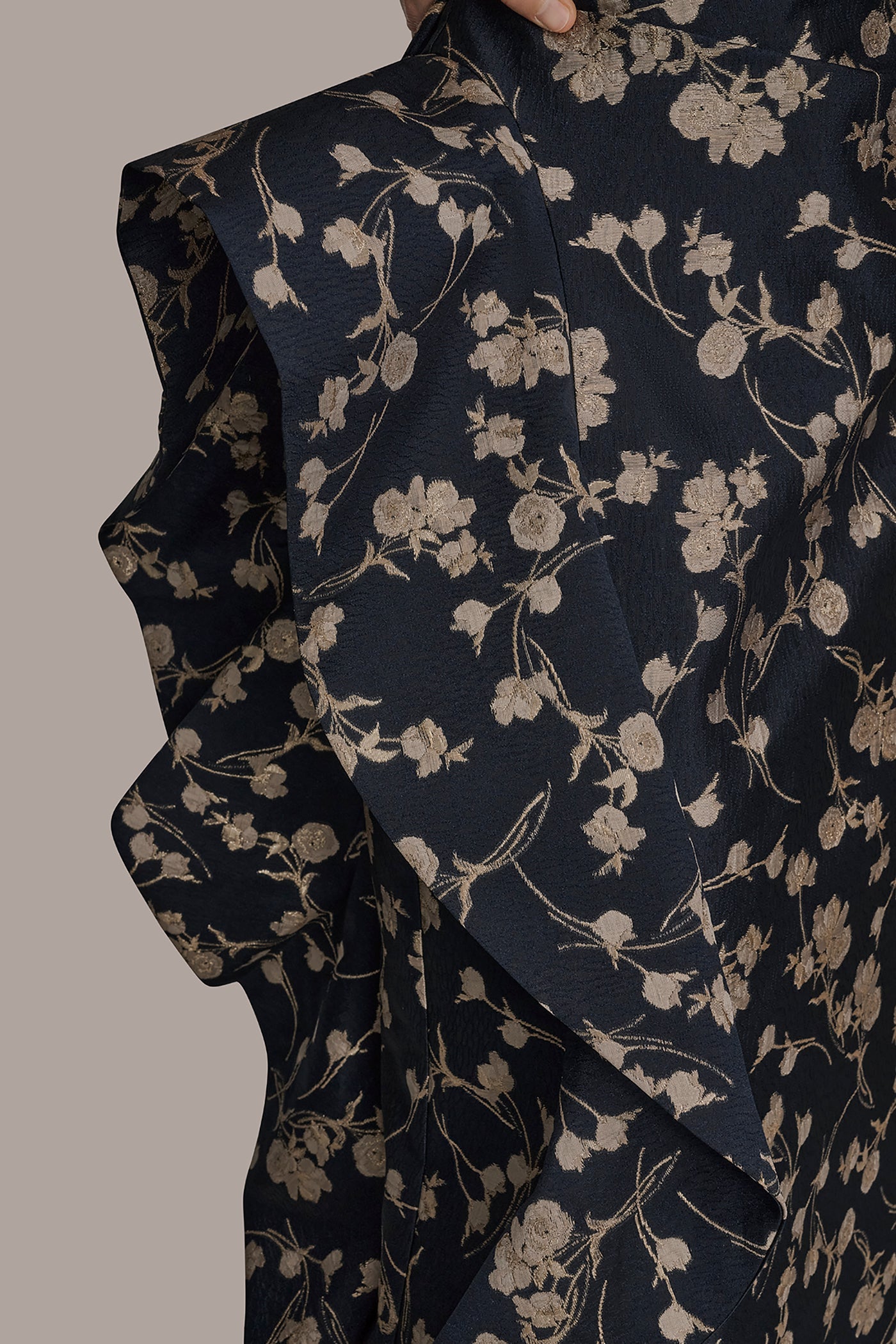 NIGHTFALL/VELLUM MULTI STRAPLESS FLORAL RUFFLED HIGH-SPLIT GOWN Donna Karan