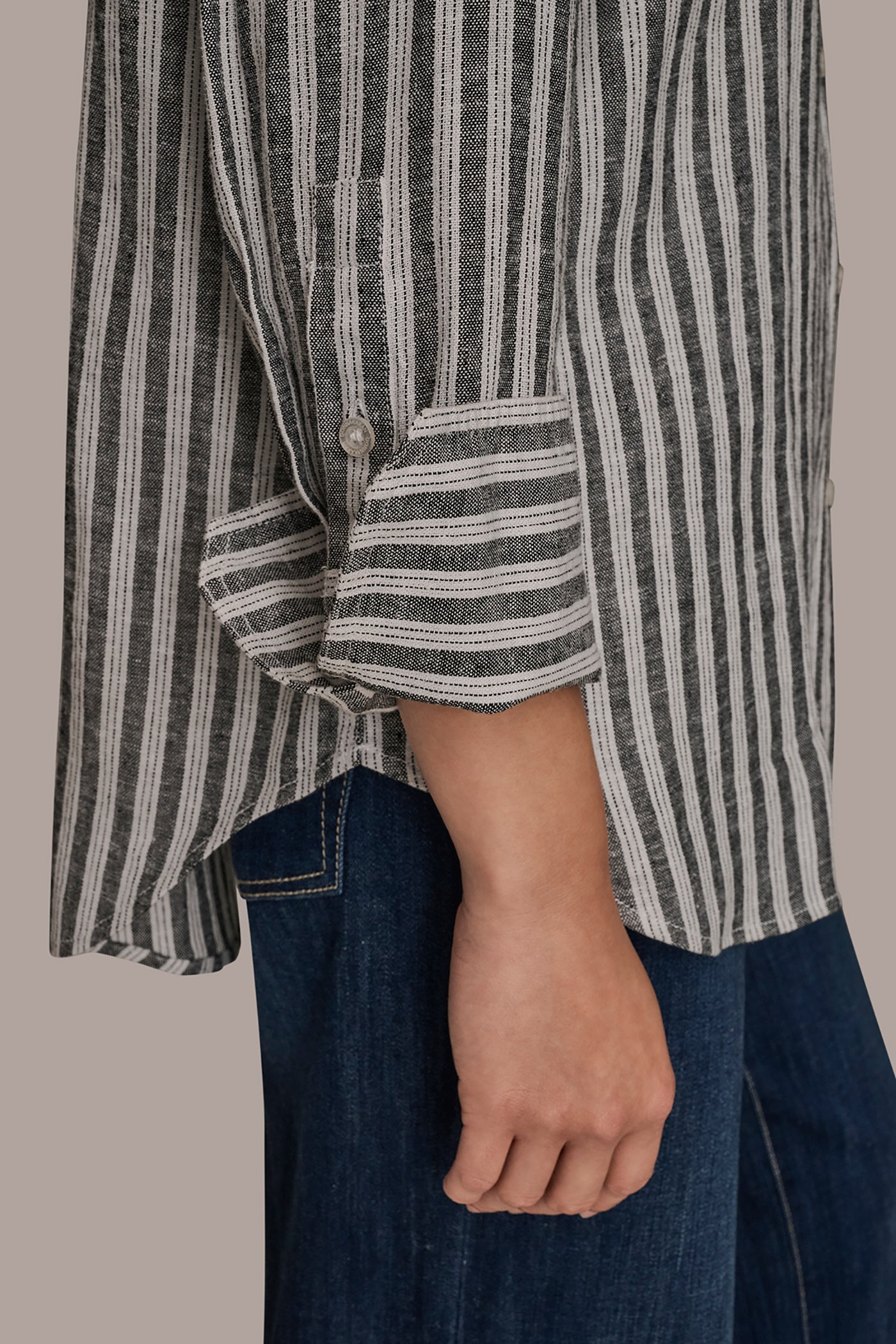 THICK WHITE/BLACK STRIPE LINEN-BLEND STRIPED SHIRT Donna Karan