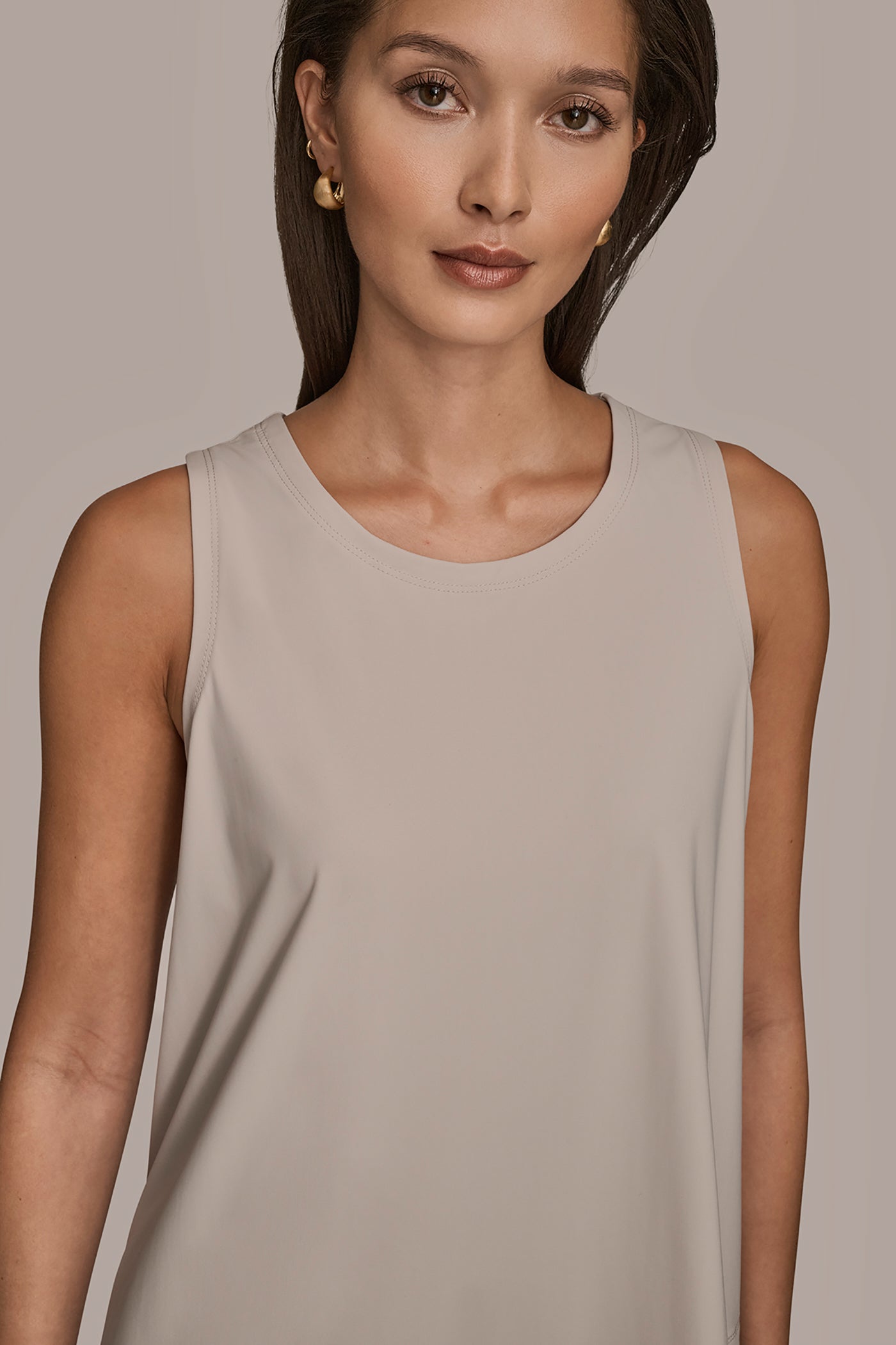 VAPOR THE MODERN TRAVEL SLEEVELESS SWING TANK Donna Karan