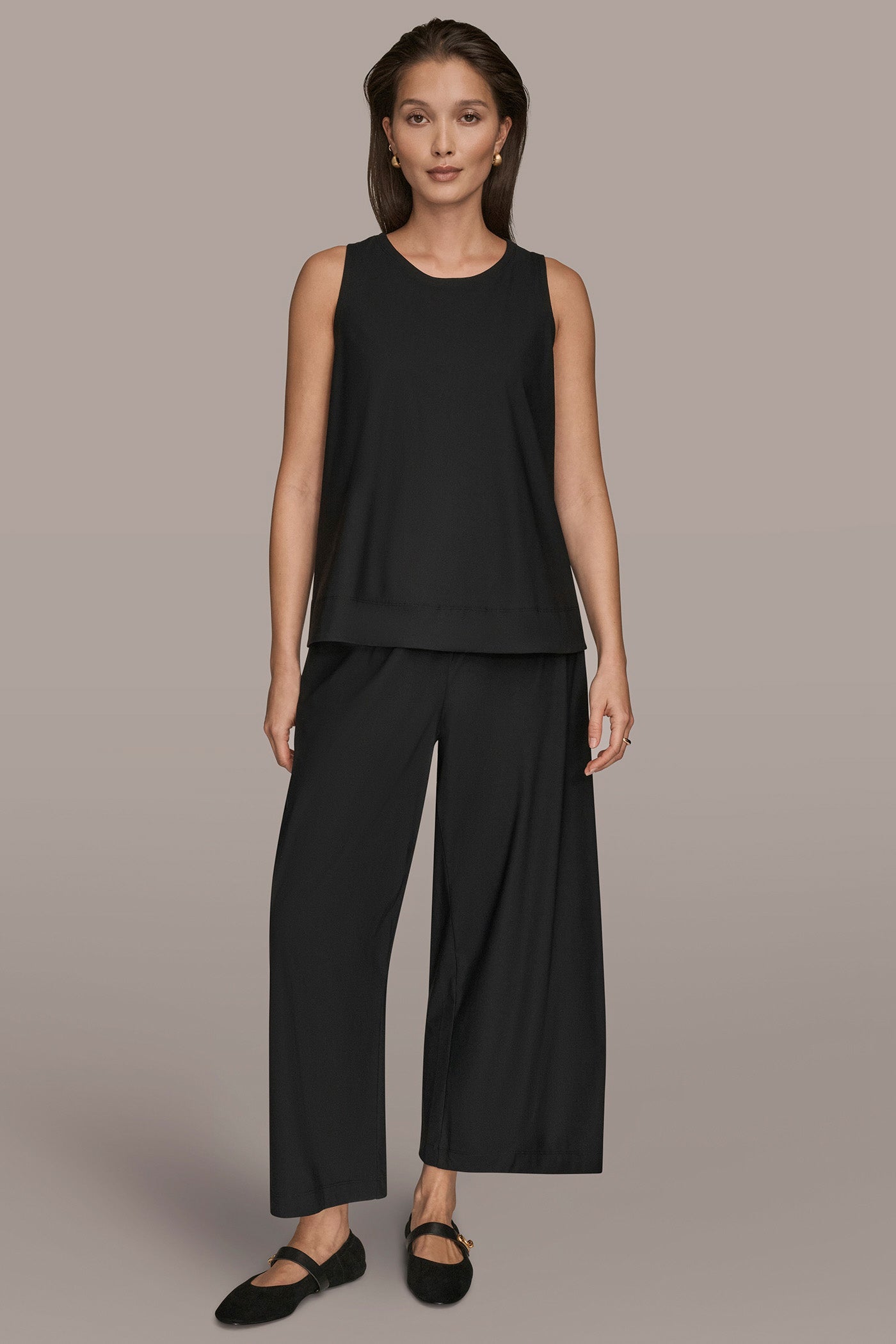 Black THE MODERN TRAVEL SLEEVELESS SWING TANK Donna Karan