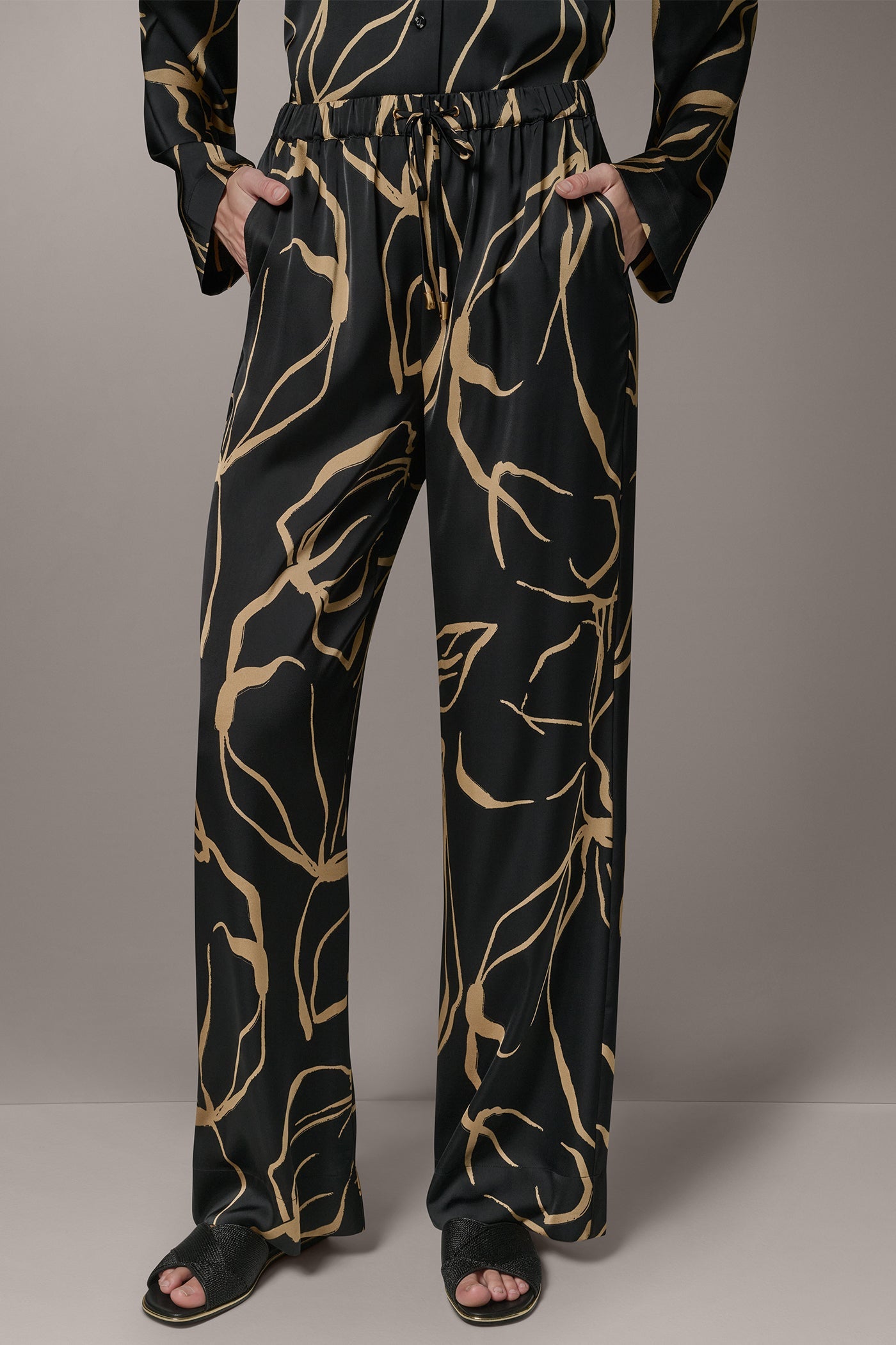 Black /Fawn EXTRA HIGH-RISE WIDE-LEG PULL-ON PANT Donna Karan