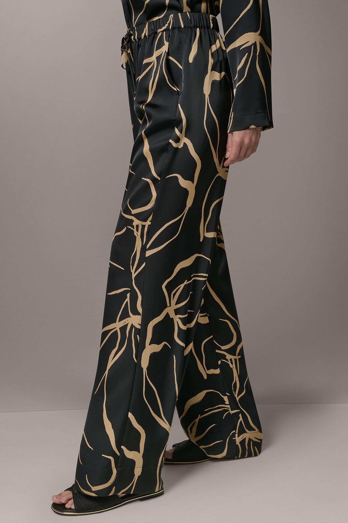 Black /Fawn EXTRA HIGH-RISE WIDE-LEG PULL-ON PANT Donna Karan
