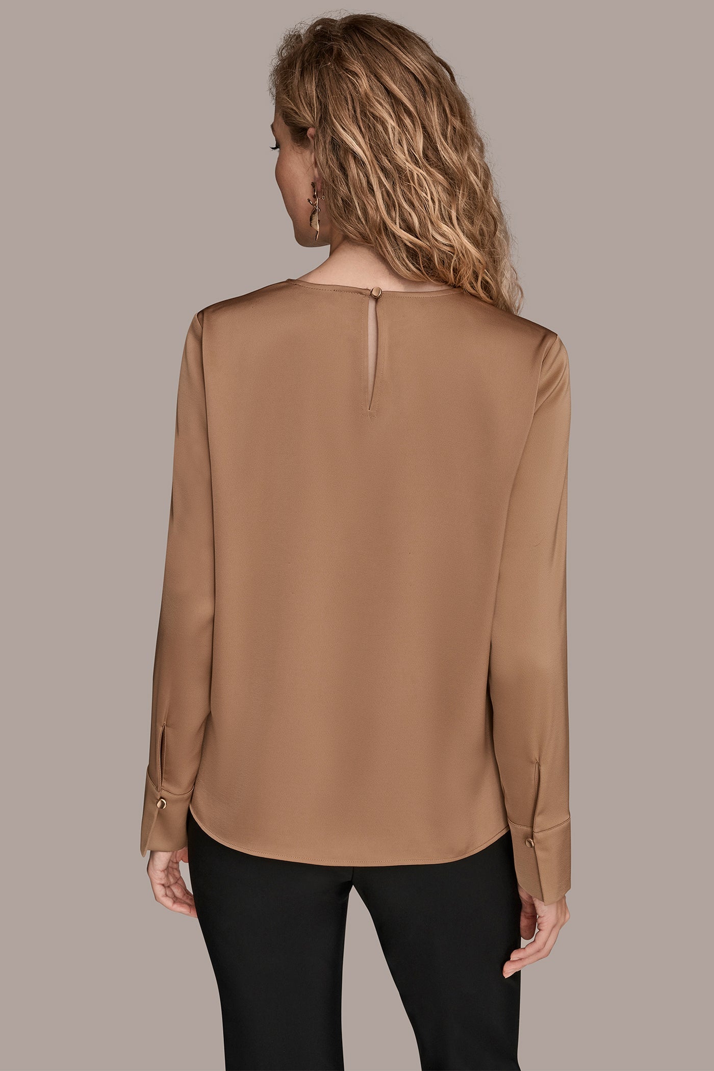 Fawn LONG SLEEVE RING V-NECK BLOUSE Donna Karan