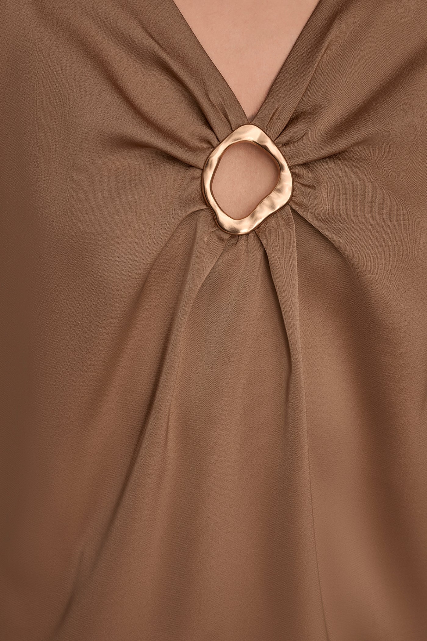 Fawn LONG SLEEVE RING V-NECK BLOUSE Donna Karan
