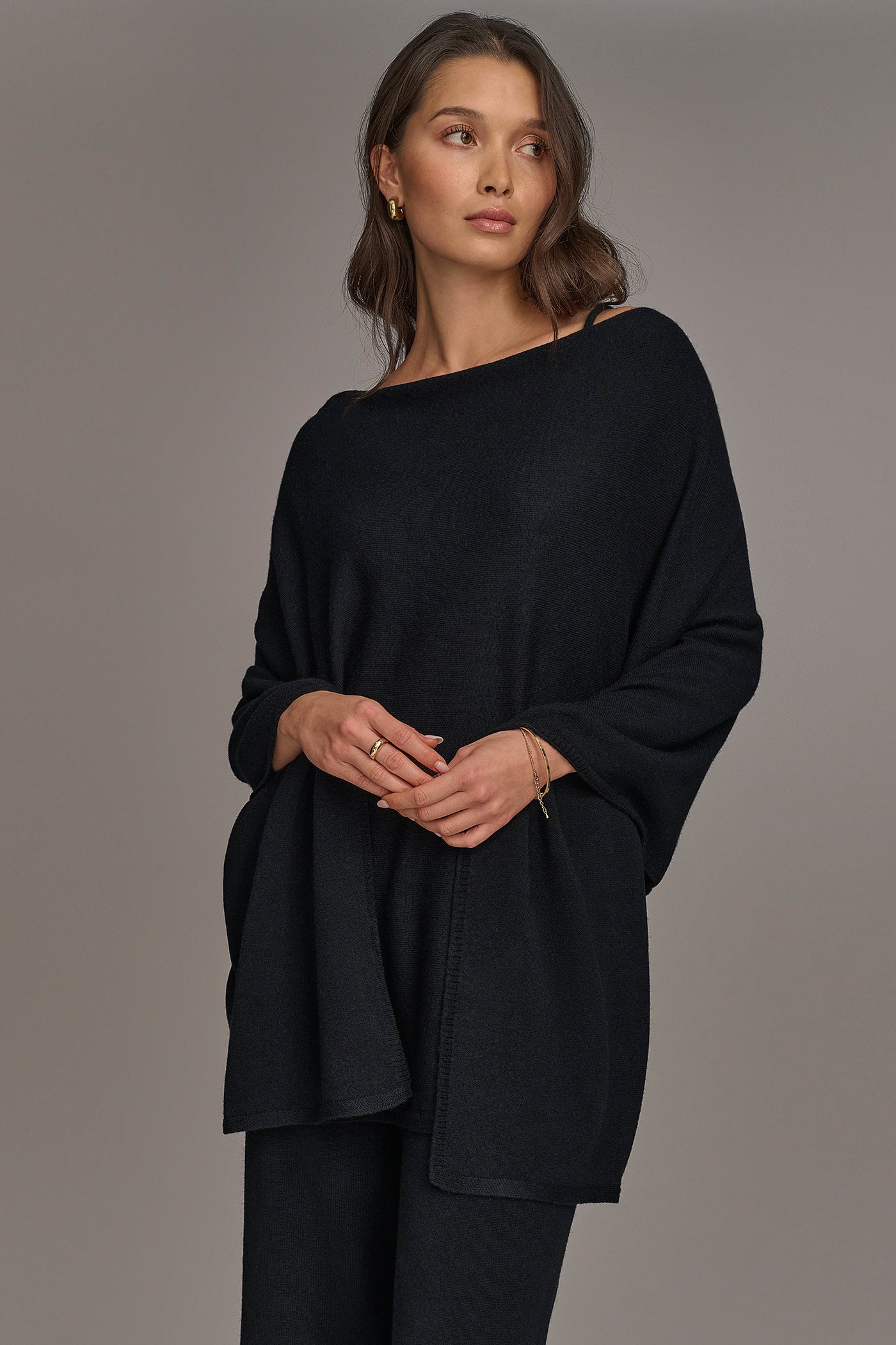 Black CASHMERE PONCHO Donna Karan