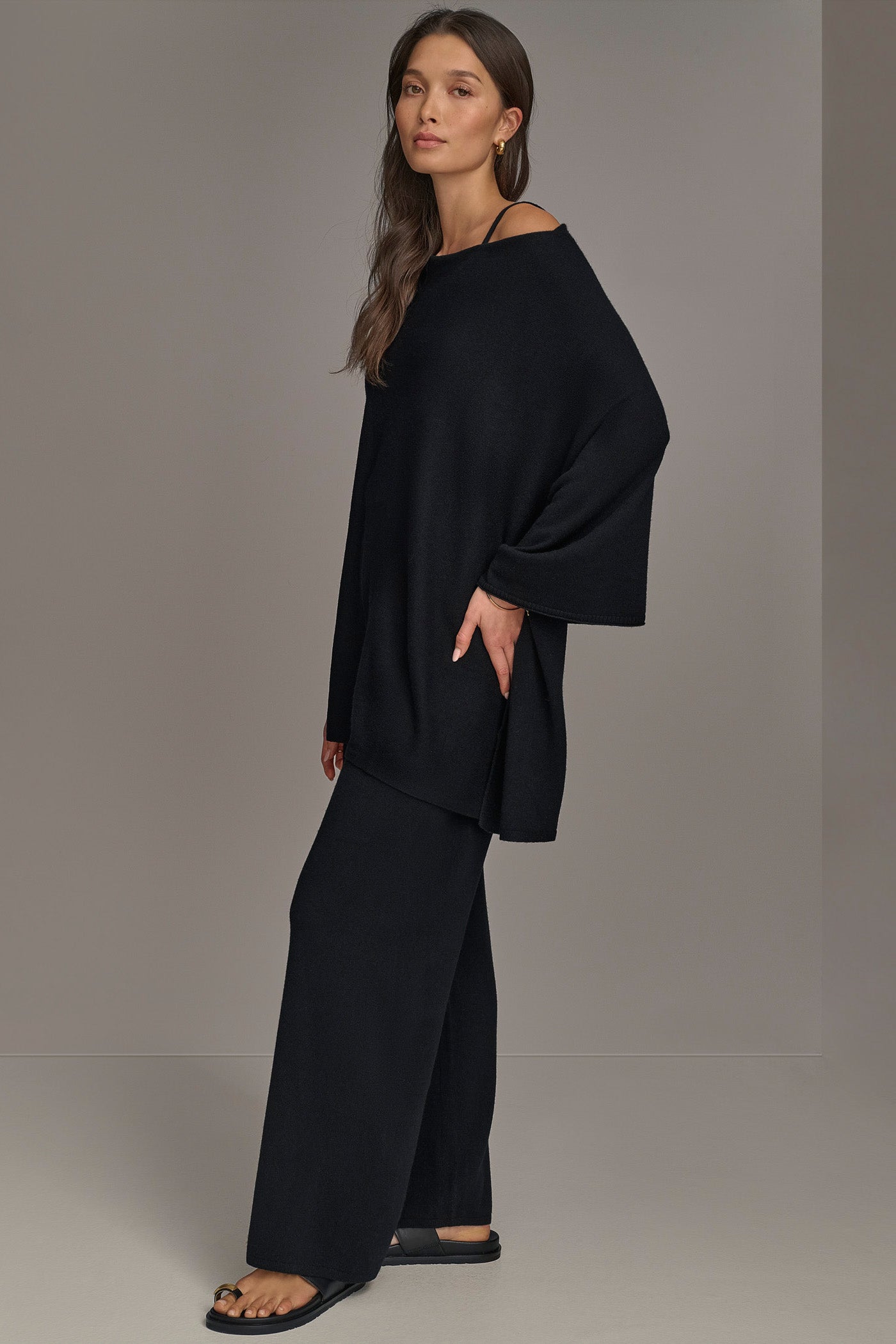 Black CASHMERE PONCHO Donna Karan