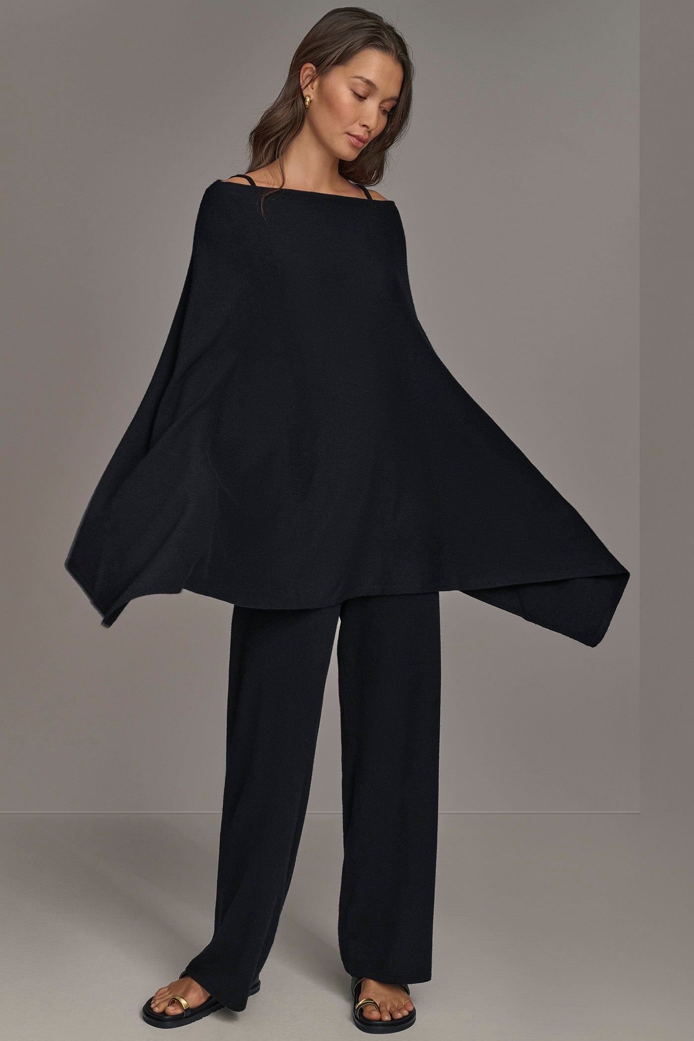 Black CASHMERE PONCHO Donna Karan