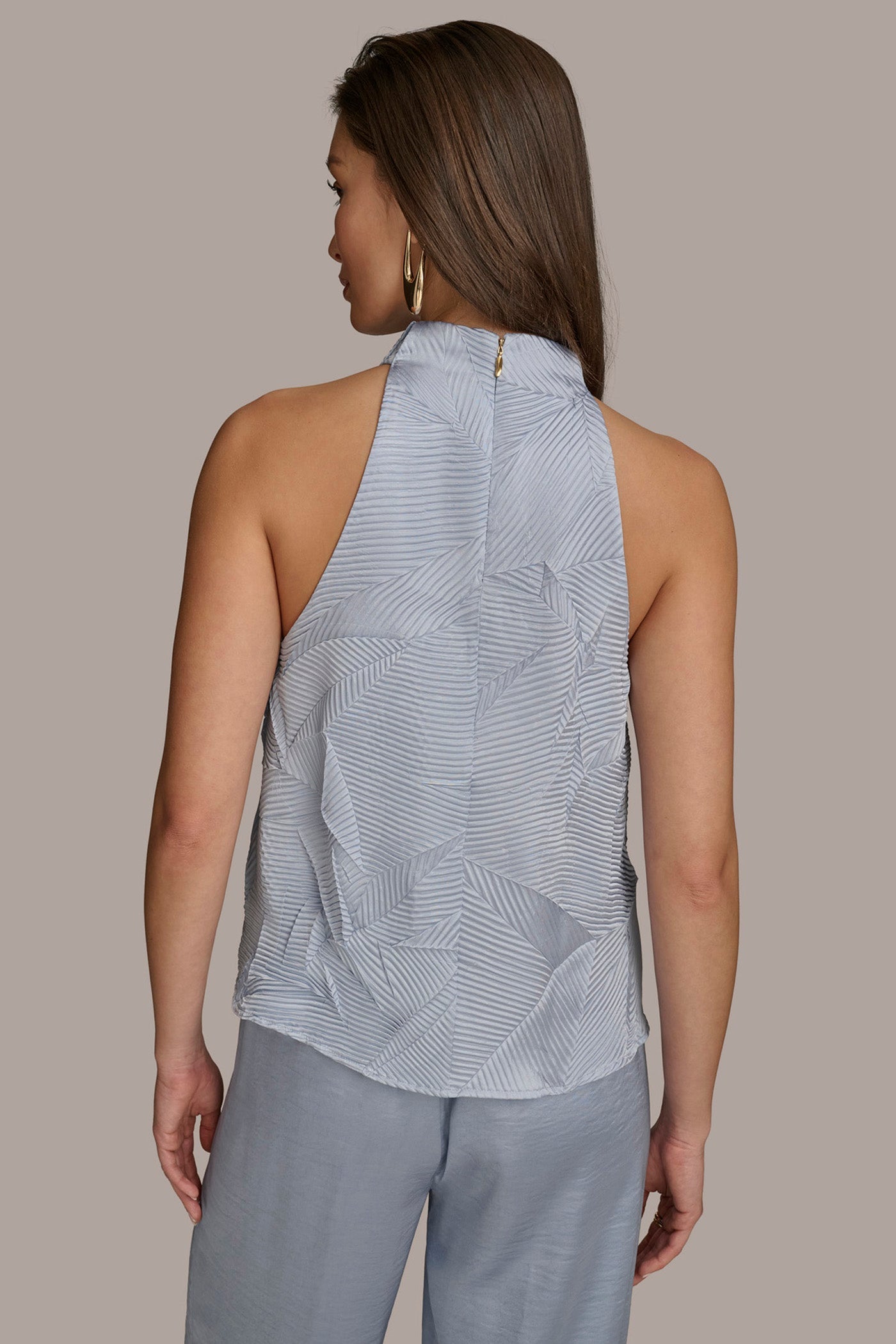 GLACIAL BLUE TEXTURED TOP WITH ANGLED HEM Donna Karan