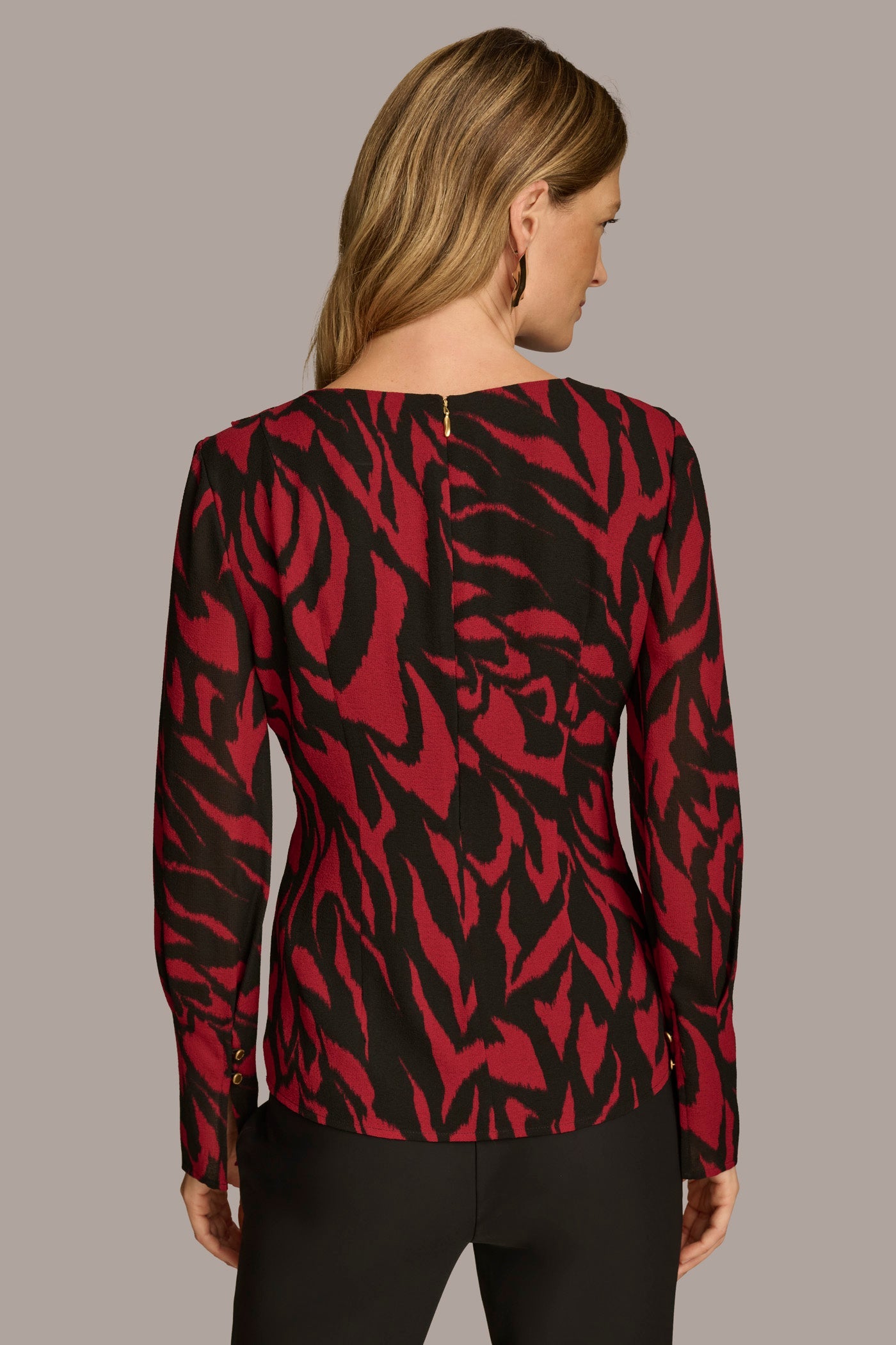 Red/Black Multi PRINT WIDE CUFF TOP Donna Karan