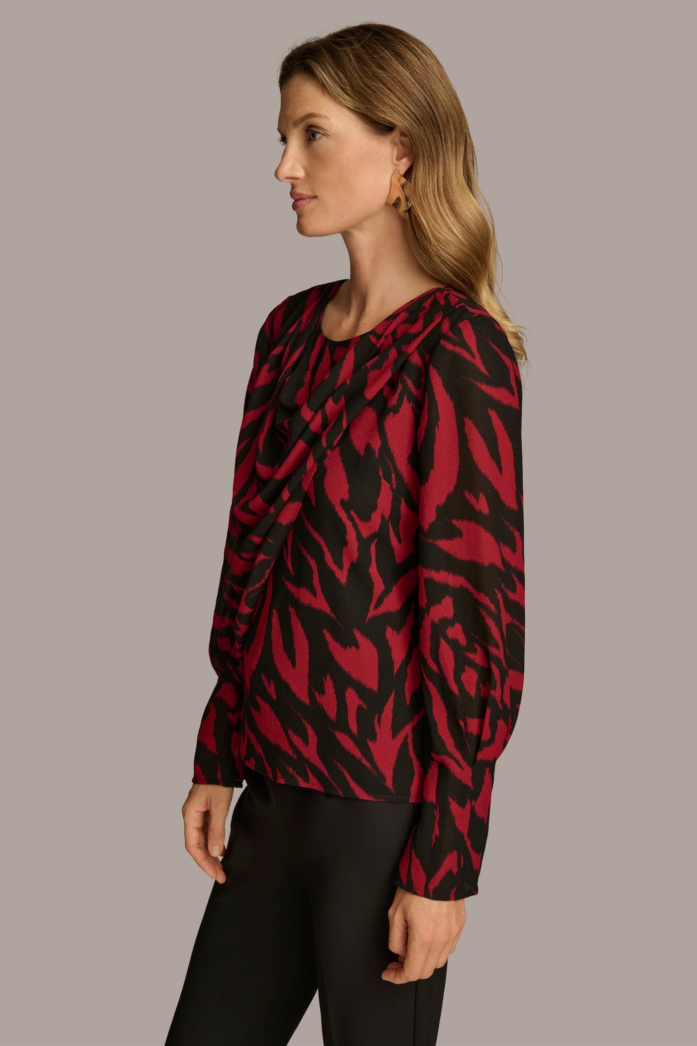 Red/Black Multi PRINT WIDE CUFF TOP Donna Karan