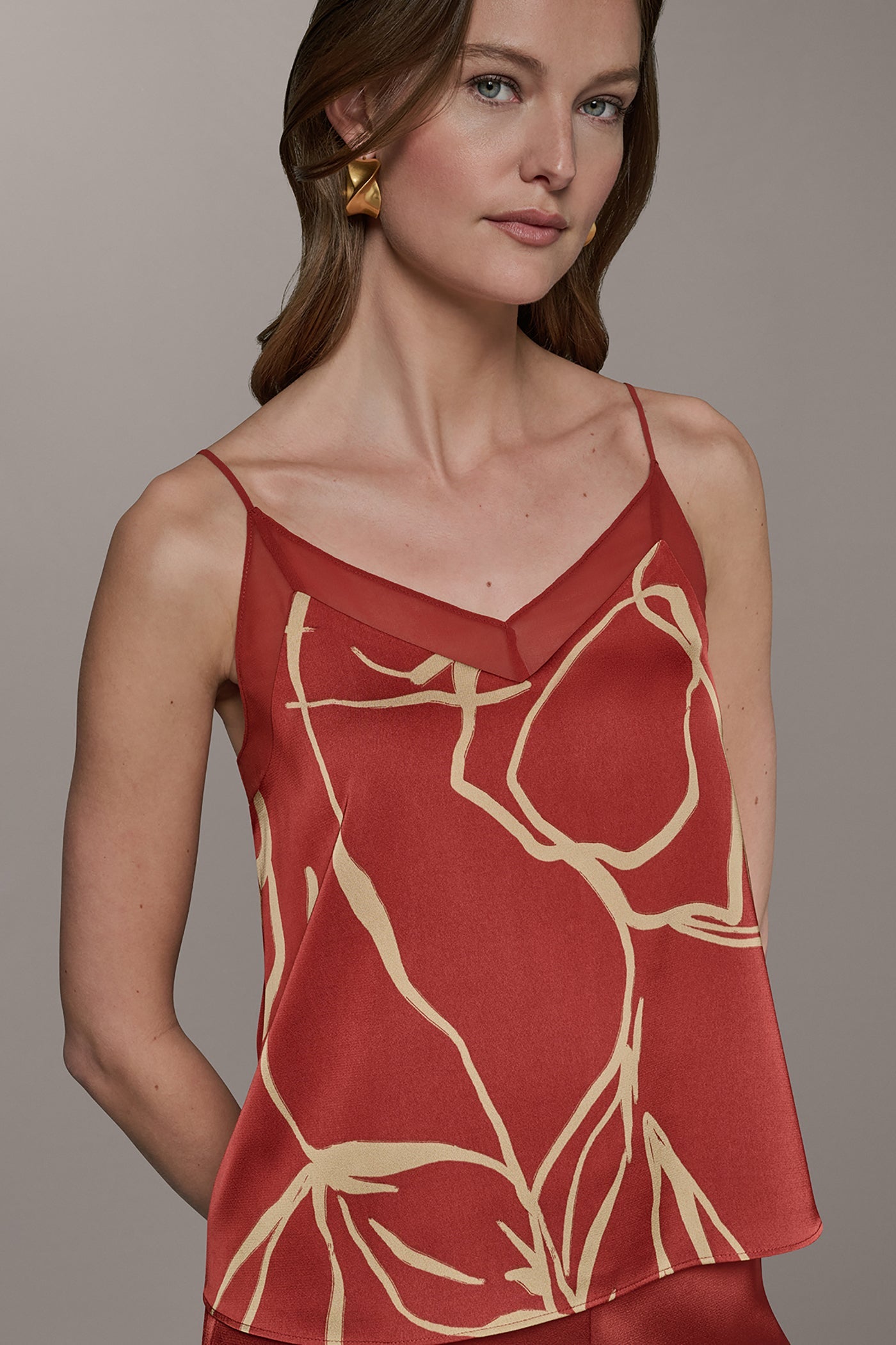 Sunbaked/Fawn SLEEVELESS V-NECK PRINT CAMI Donna Karan