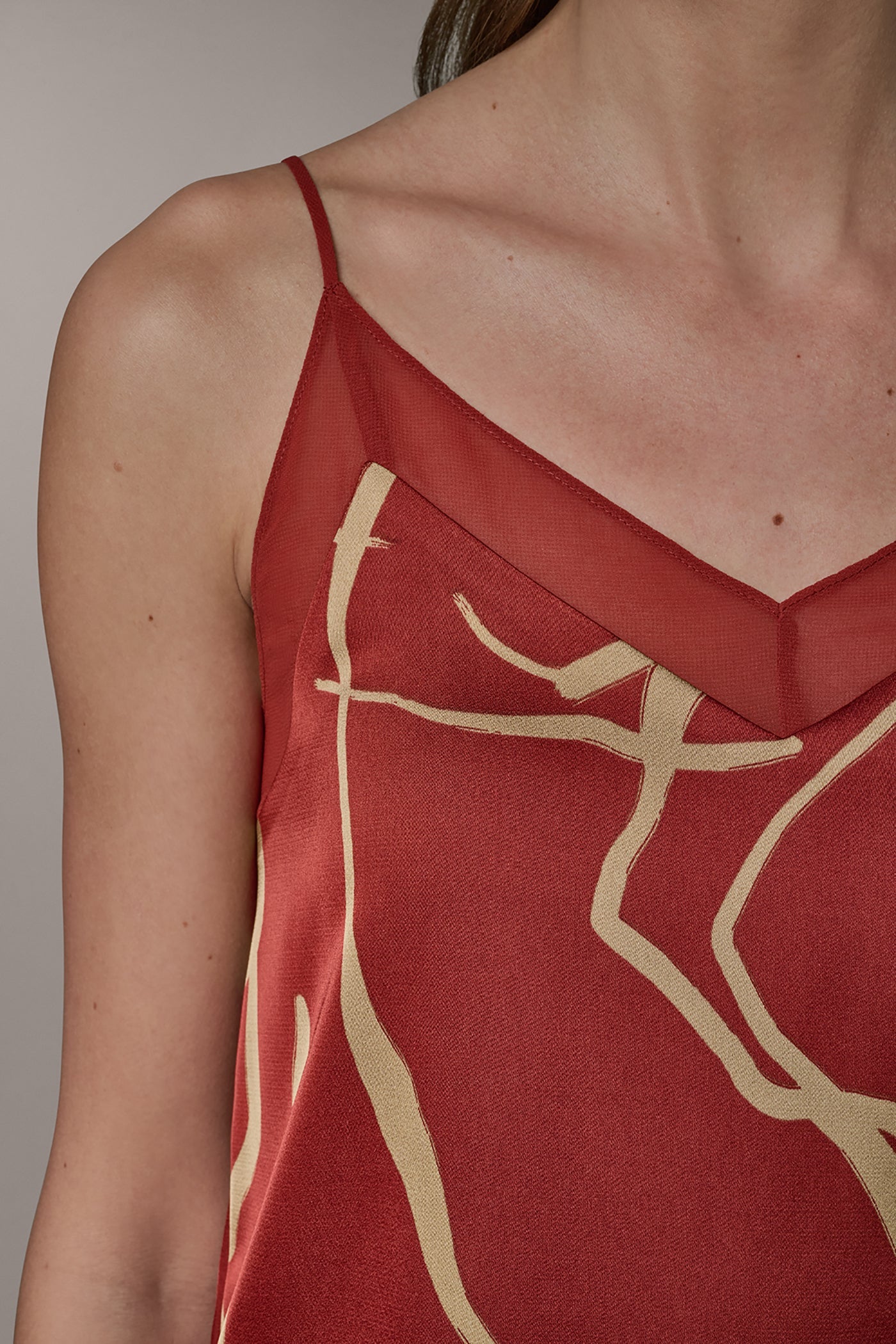 Sunbaked/Fawn SLEEVELESS V-NECK PRINT CAMI Donna Karan