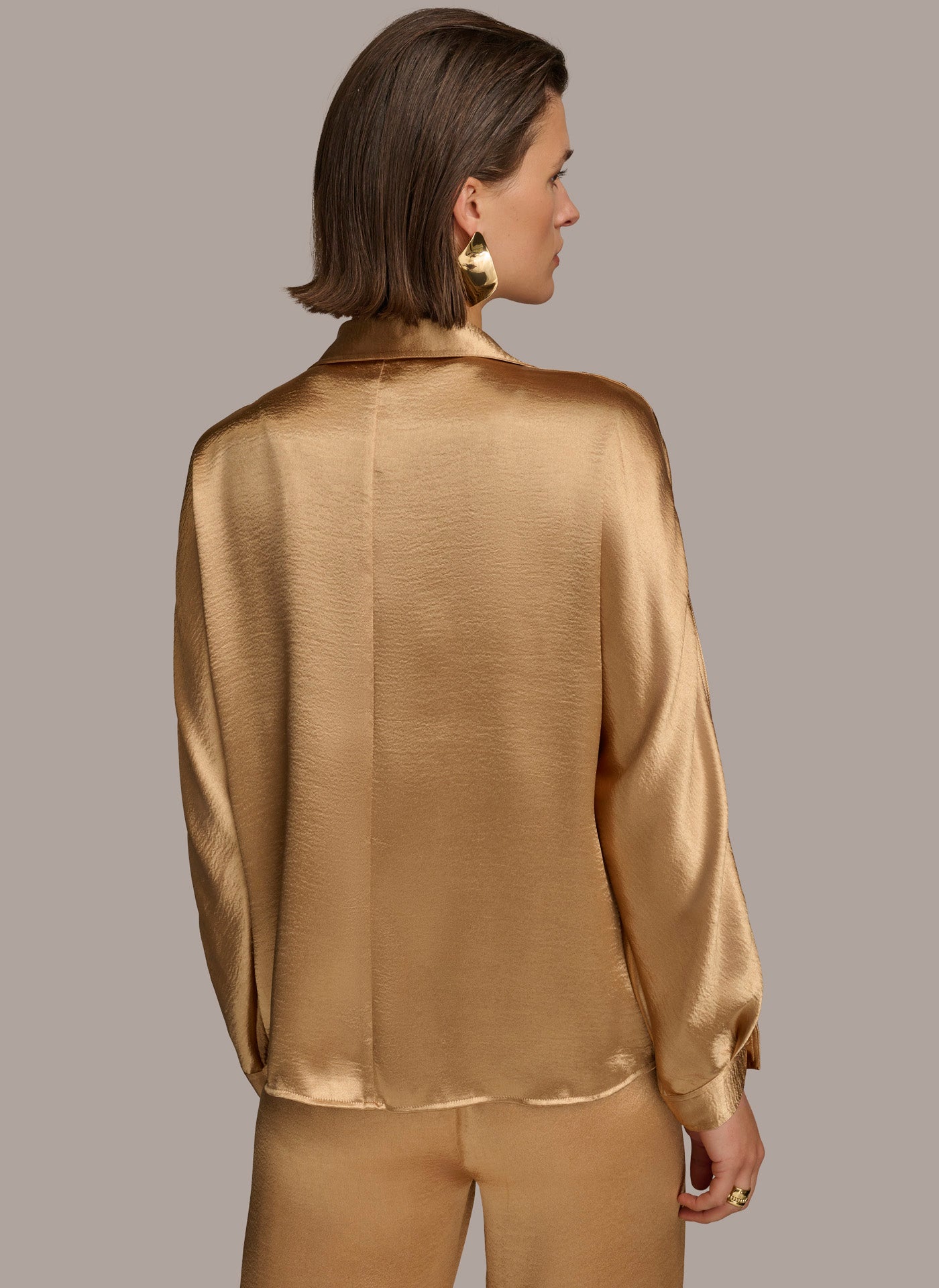 Fawn COLD SHOULDER COLLARED BUTTON DOWN Donna Karan