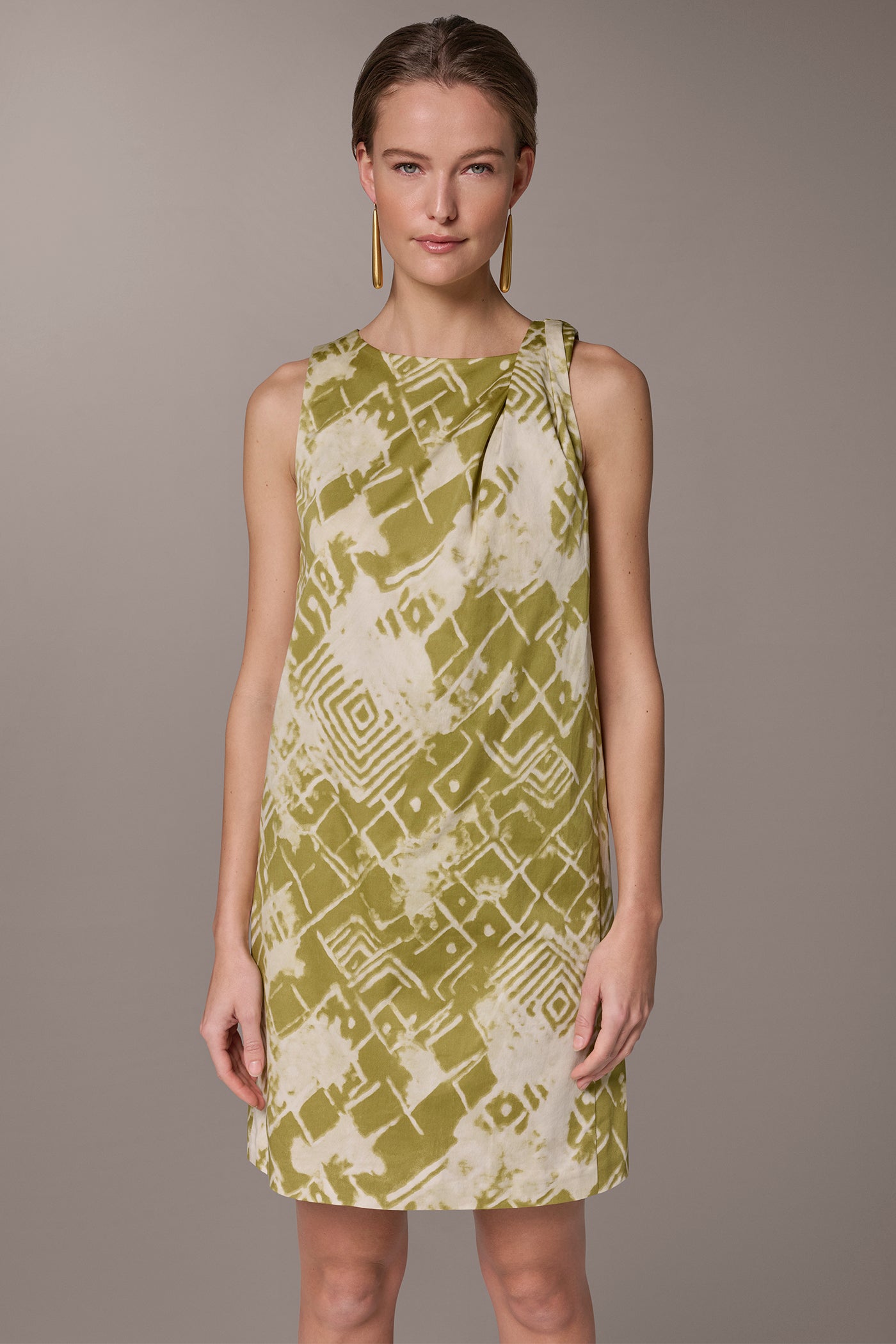 Kiwi Multi COTTON-SATEEN TWIST SHOULDER SHIFT DRESS Donna Karan
