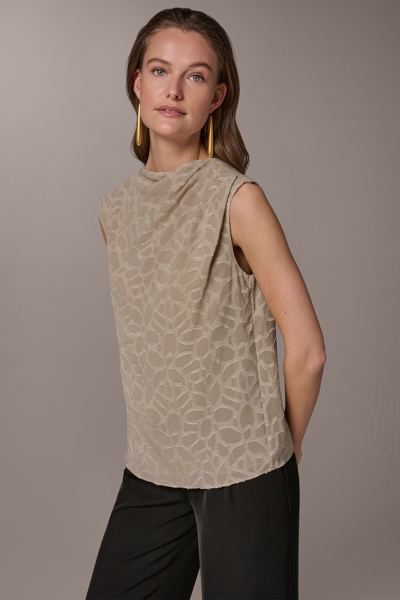 Turin JACQUARD HIGH MOCK NECK BLOUSE Donna Karan