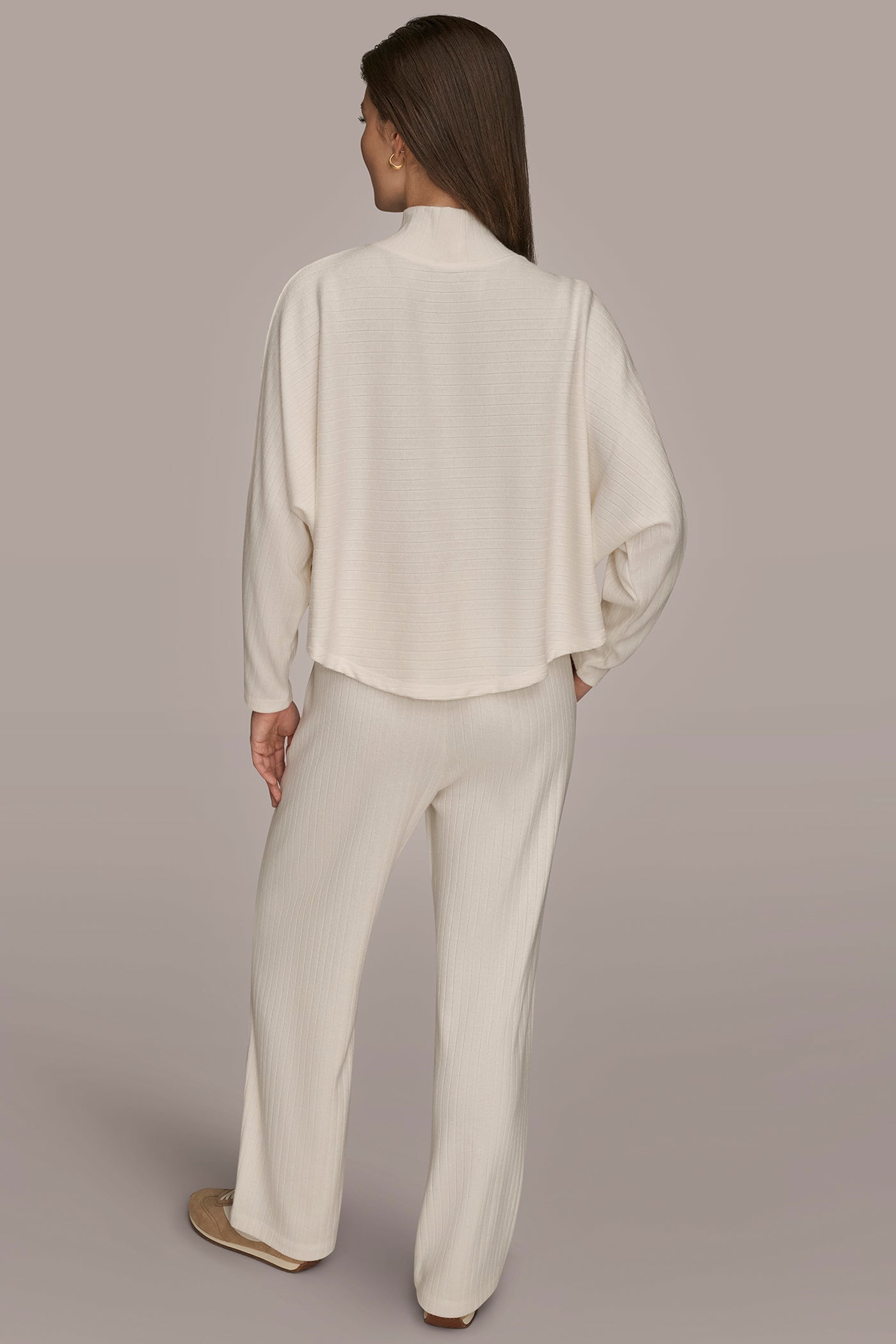CREAM MOCK-NECK TOP Donna Karan
