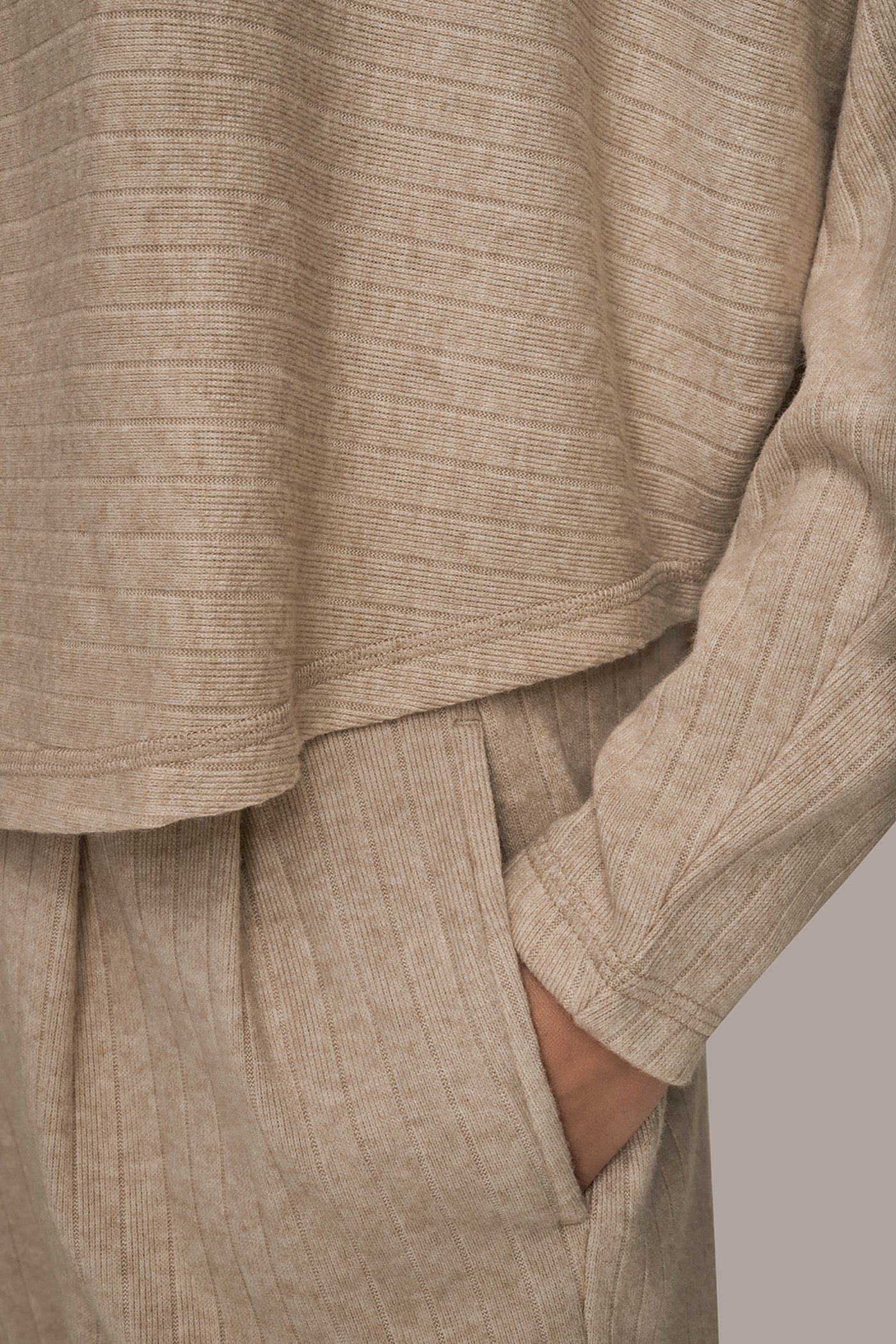 LIGHT FAWN HEATHER MOCK-NECK TOP Donna Karan